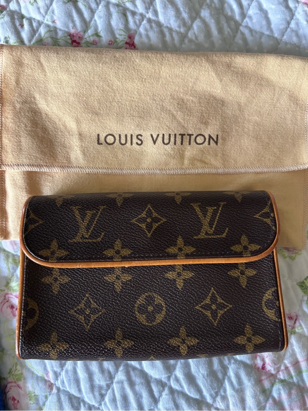 Louis Vuitton Pochette Florentine Belt Bag in Monogram Canvas and Leather
